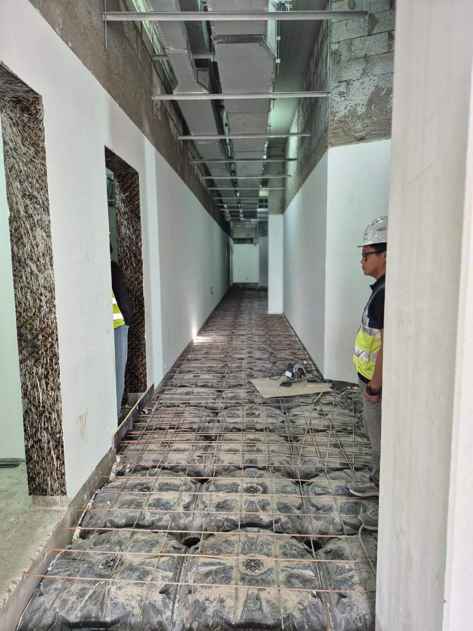 Gallery 12